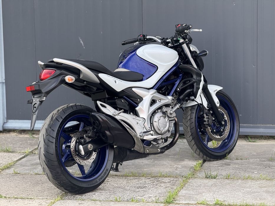 Suzuki Gladius 400 ABS з Японії Motozet