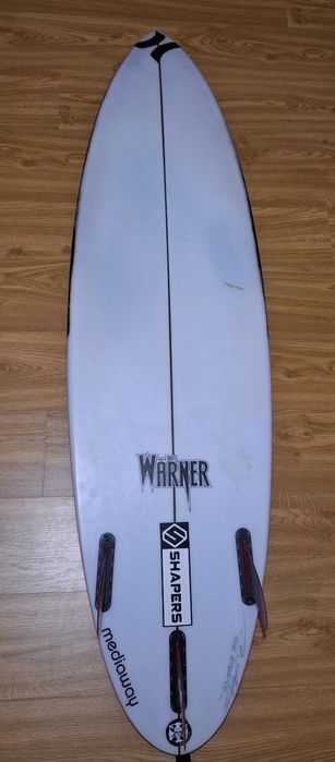 Prancha de surf em ótimo estado