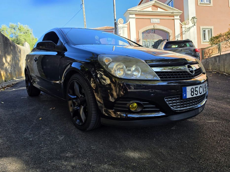 Opel Astra 1.9 cdti 150 cv — photo 3