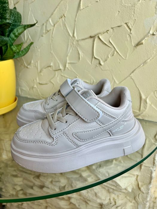 Кросівки, кеди для дівчинки