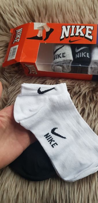 Zestaw skarpetki męskie nike 6 par nowe pudełko stopki 41 -44