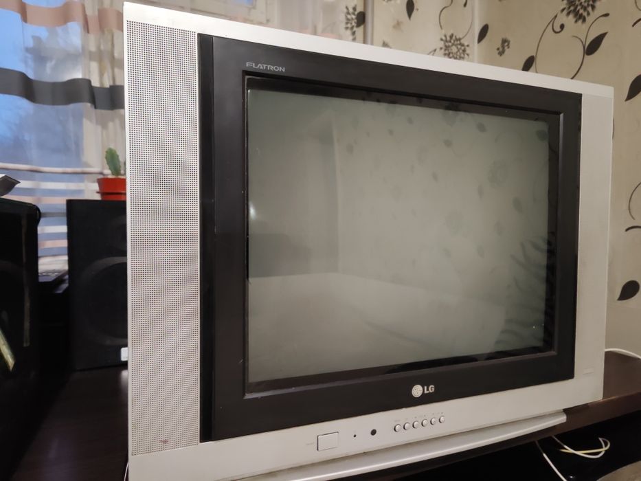 Телевизор LG 21 диоганаль