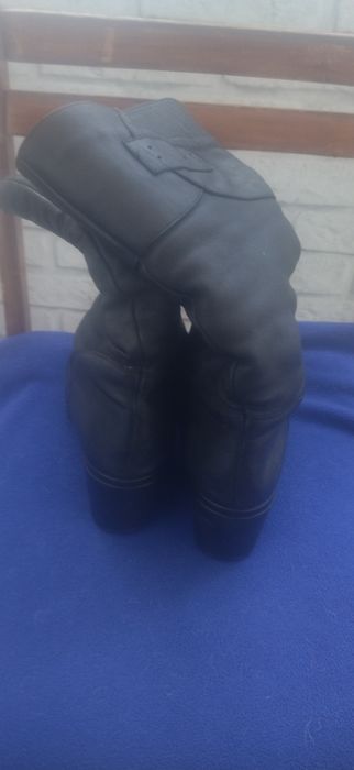 Кожаные зимние сапожки