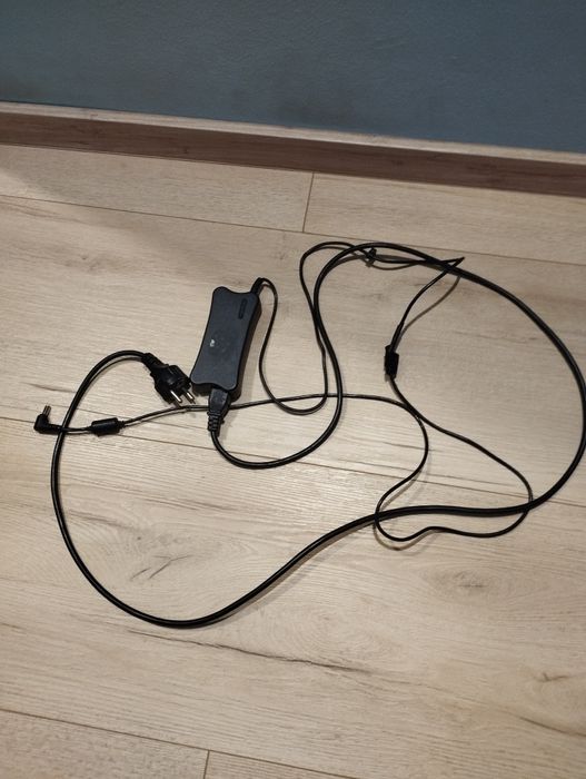 Ładowarka do laptopa Lenovo