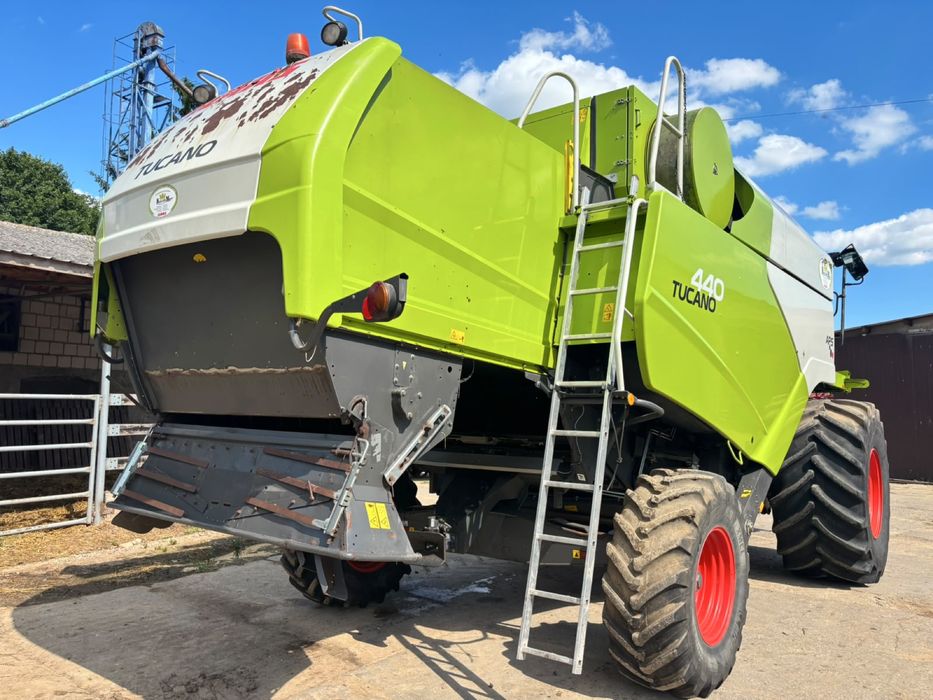 Claas Tucano 440