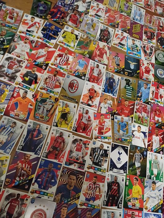 Sprzedam karty piłkarskie