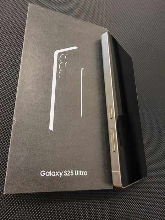 Samsung Galaxy S25 Ultra 12 ГБ / 1 ТБ