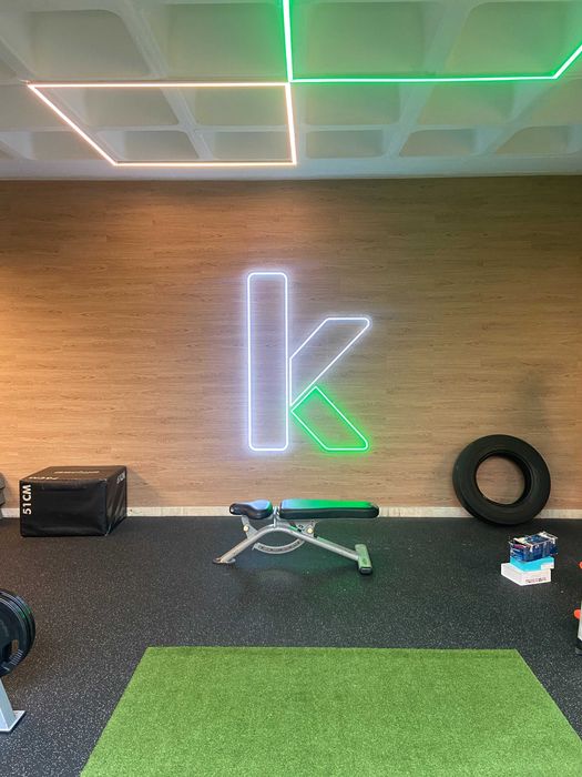 Letreiros em Neon LED Personalizados – Reclames Luminosos Sob Medida