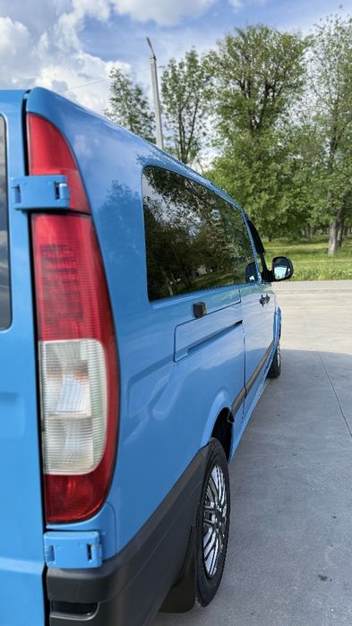 Сімейний автомобіль