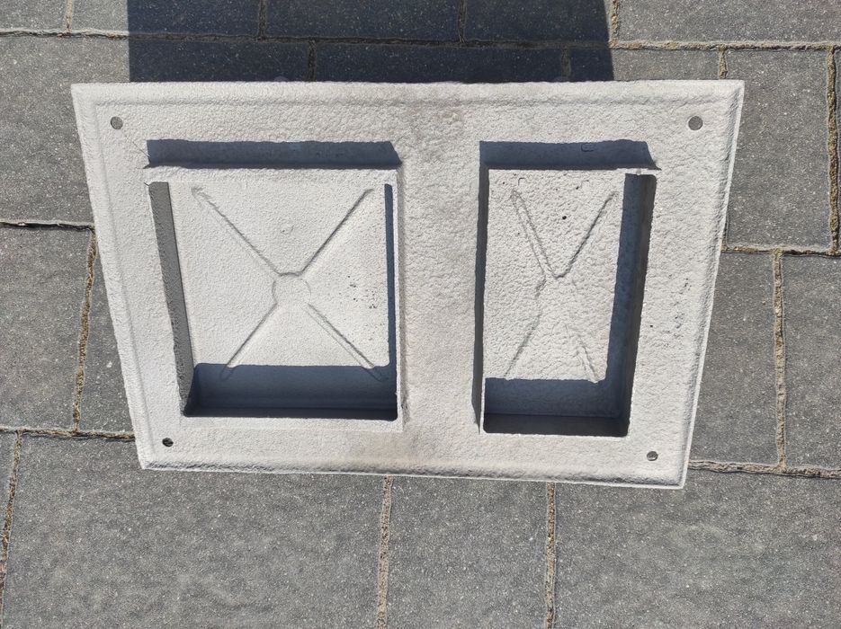 Drzwiczki żeliwne piec wędzarnia