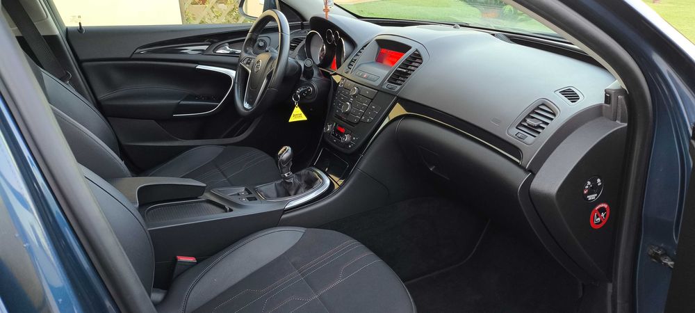 Vendo Opel Insignia GPL Económico