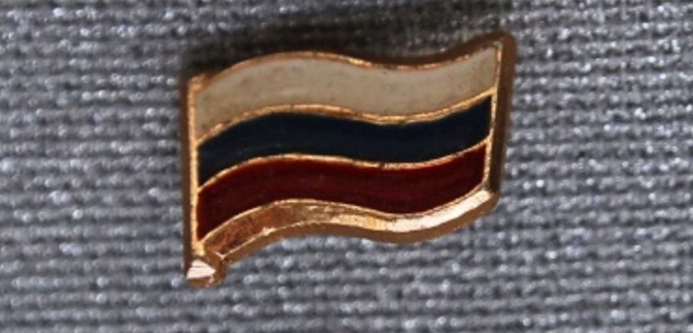 Pin Mercado Por do Sol, Kores e outros