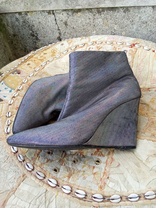 Sapatos altos holograficos vintage