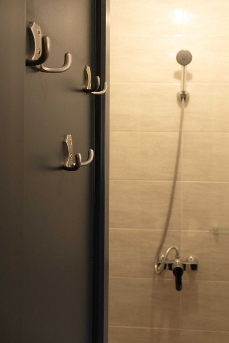 Спальне місце у хостелі у центрі міста