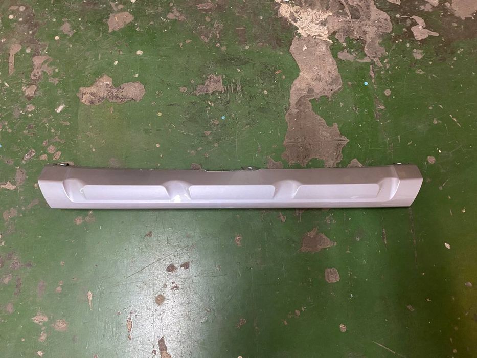 Накладка переднього бамперу Silver SUBARU OUTBACK 2020-2022