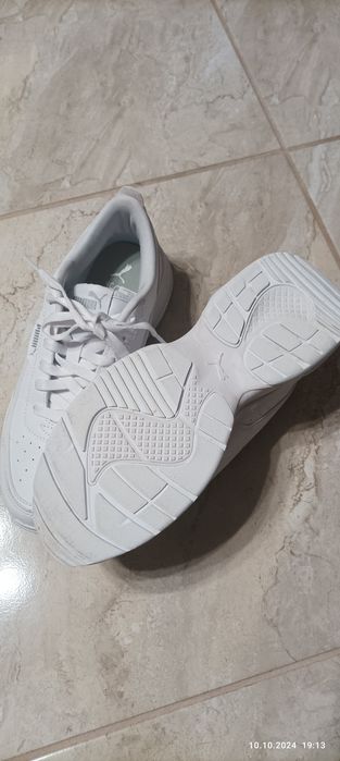 Adidasy sneakersy Puma białe rozm. 38,5