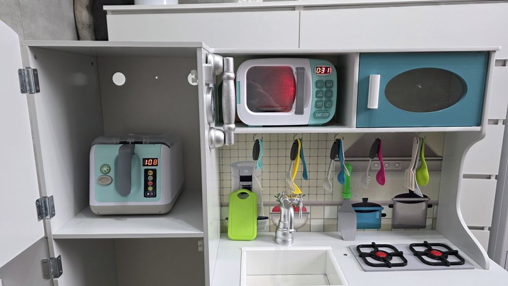 Sprzedam kuchnie zabawkowa