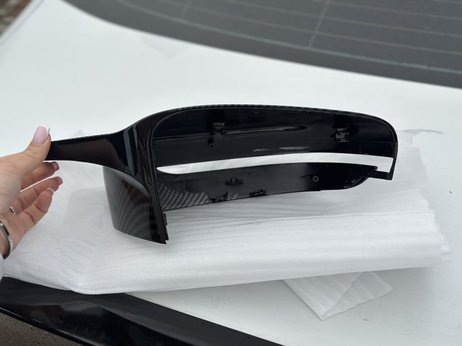 Карбонові накладки на дзеркала