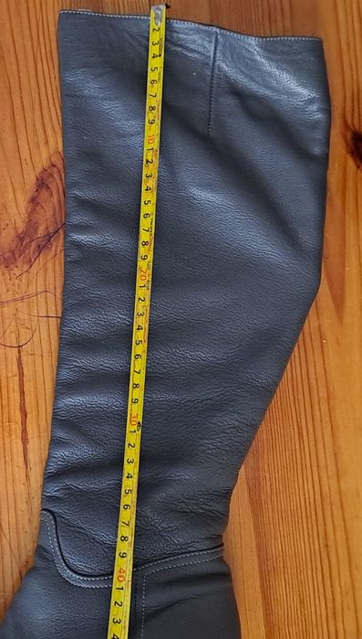 Чобітки  шкіряні жіночі 39р . Взуття зимове