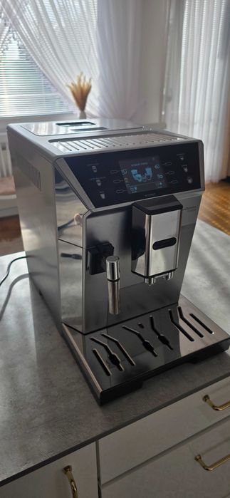 Ekspres automatyczny De’Longhi PrimaDonna Class ECAM550.75.MS