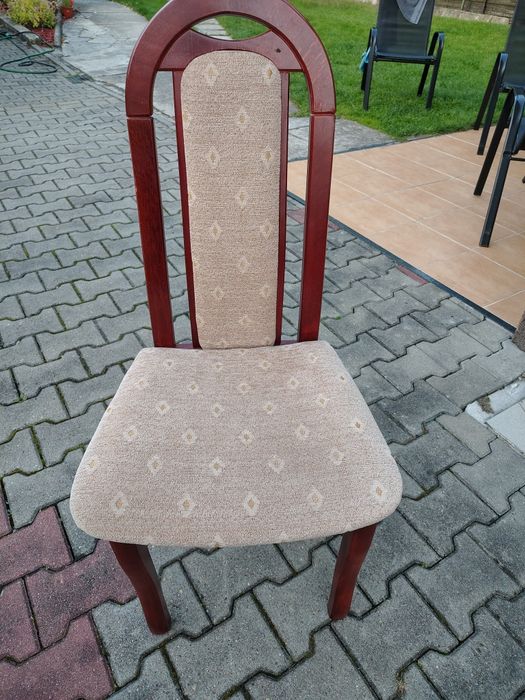 Krzesła 6 sztuk.