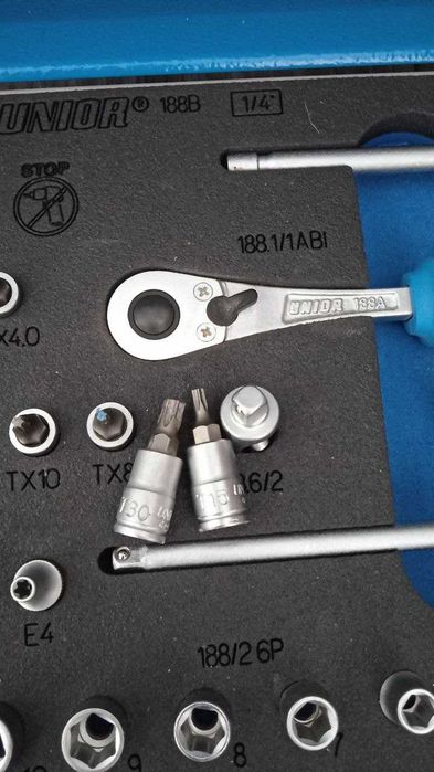 Набор головок торцевых 1/4" UNIOR 188B 615150