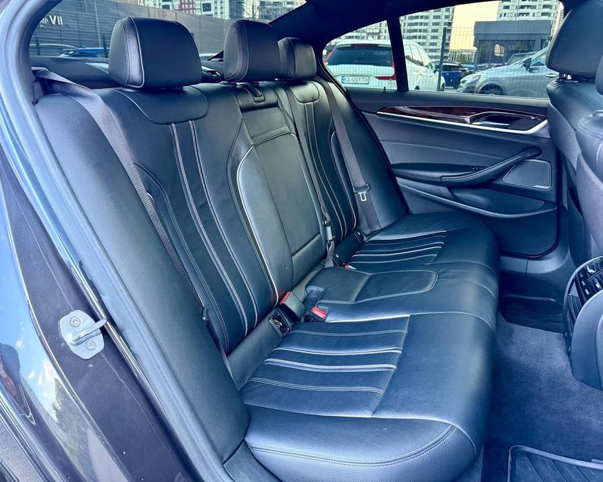 Продаж гарного BMW 530е