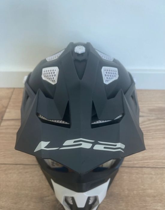 Kask LS2 subverter MX470 Czarno biały + gratis gogle
