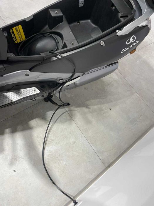 Scooter Elétrica 200Km Autonomia EFUN PUMA