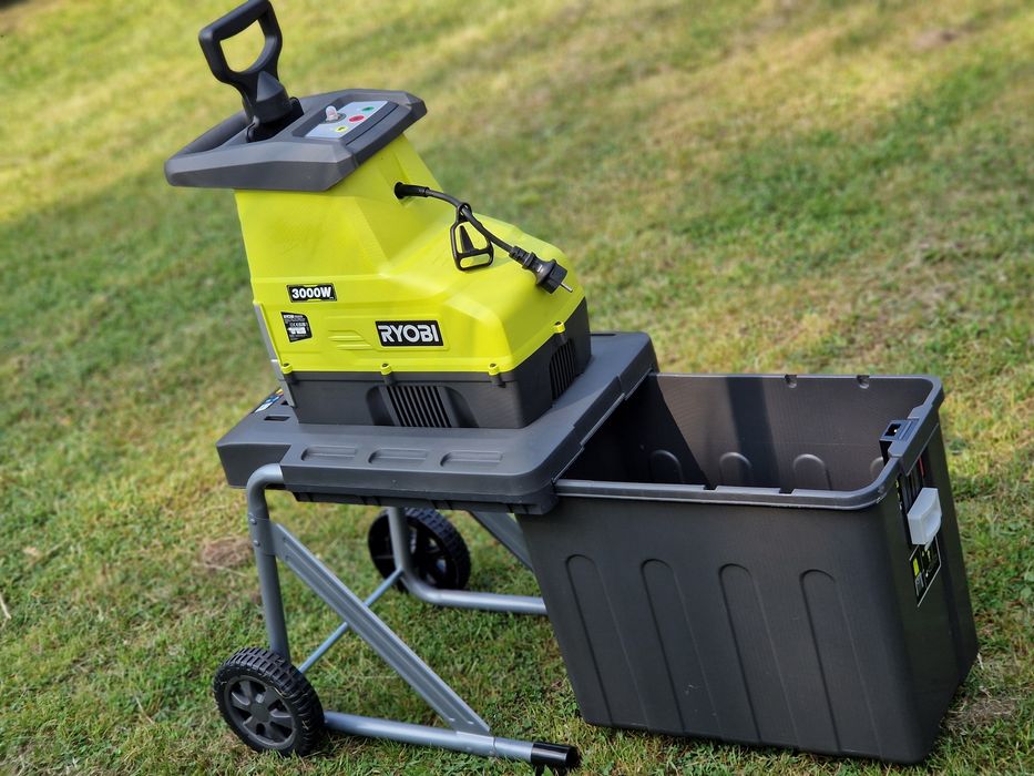 Rozdrabniacz gałęzi Ryobi 3000W