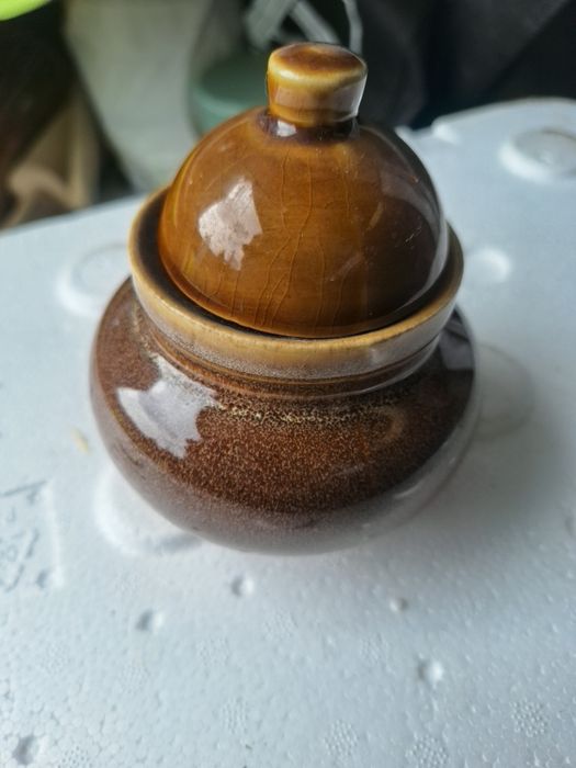 Cukiernica Mirostowice porcelit