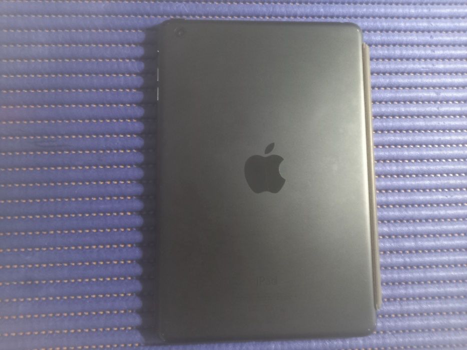 IPAD 1 Mini com Capa - Para peças