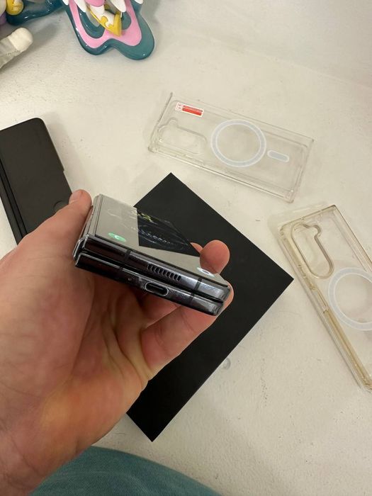 Samsung galaxy fold 5 1tb