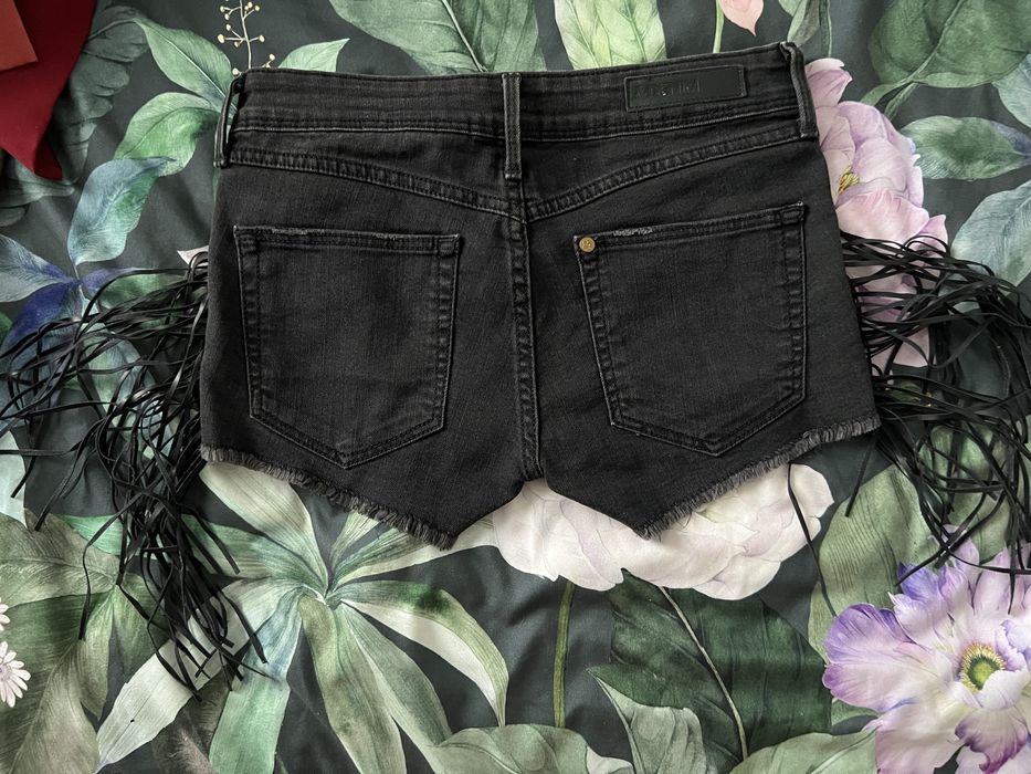Krótkie kowbojskie spodenki jeansowe czarne H&M 34