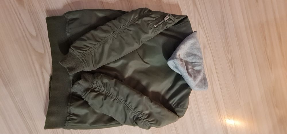 Kurtka chłopięcą h&m