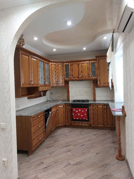 Продам 3к квартиру з сучасним ремонтом