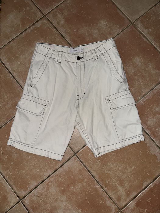 Calções brancos bershka