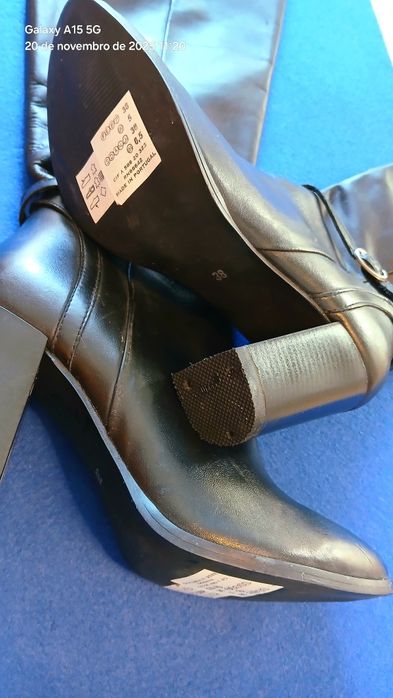 Botas de PELE  -  NOVAS  - 38 Zara