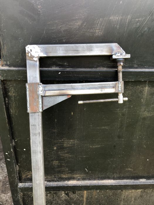 Струбцина вайми різьба упорна трапеція