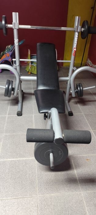 Banco de musculação  com pesos