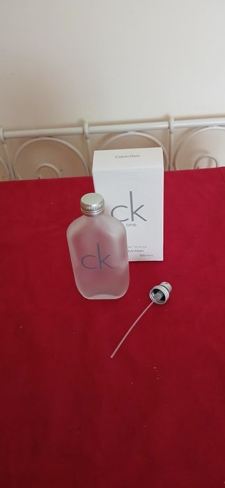 Frasco Calvin Klein One, vazio