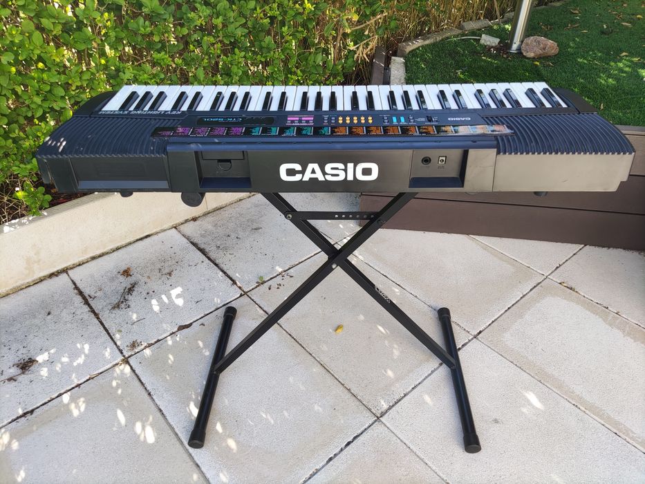 Casio CTK-520L Key Lighting System