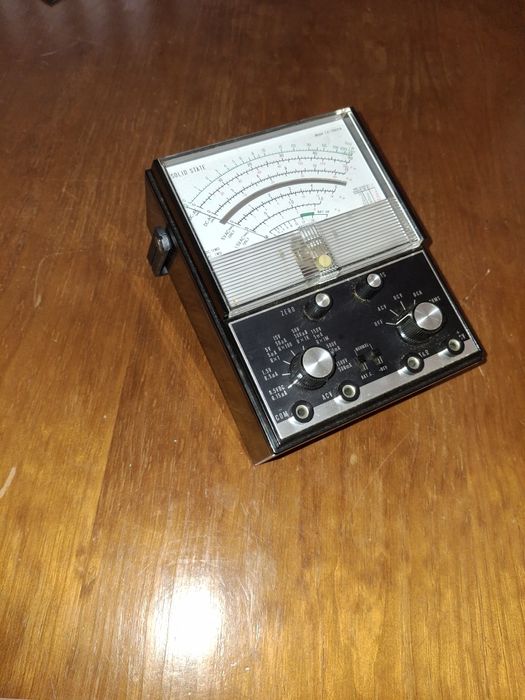 Multímetro antigo