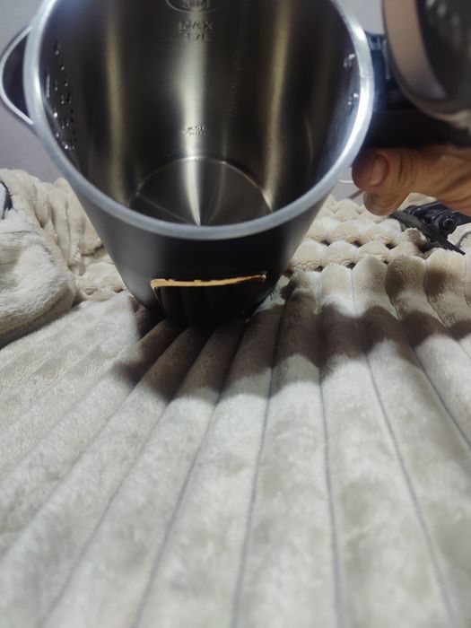 Електрочайник з підігрівом