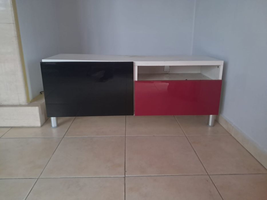 Móvel TV usado em bom estado