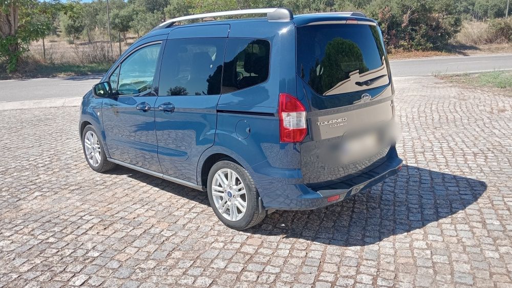 Ford tourneo Courier — photo 4