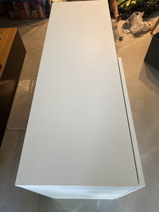 Szaka ikea besta