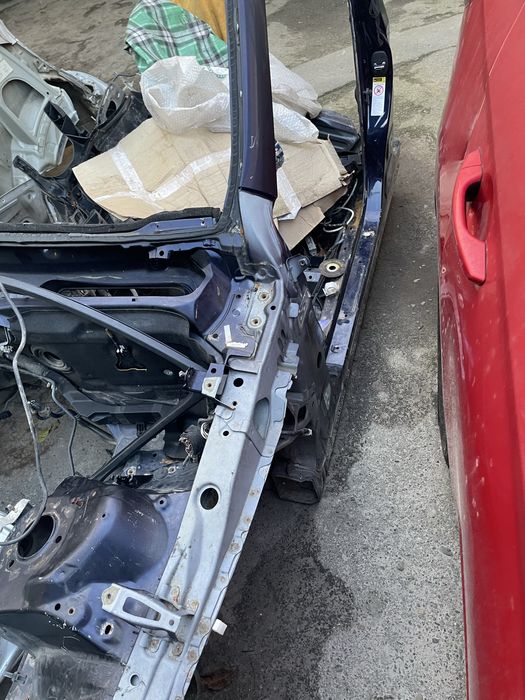 Lexus is 2005-2012 кузов