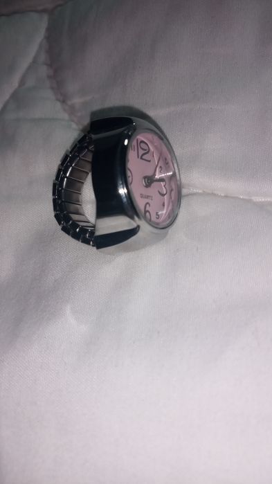 Кольцо часы на палец