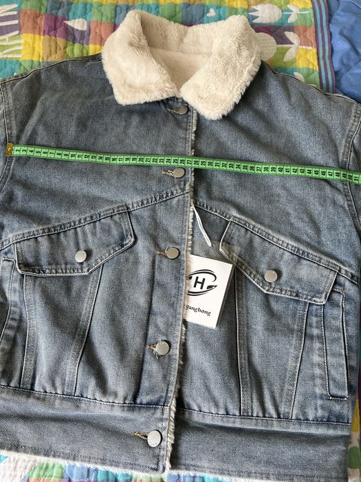 Продам джинсову куртку весна-осінь.
